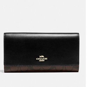 Signature Coach Trifold Wallet, Like new condition